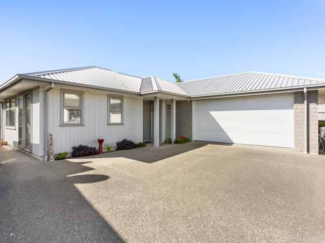 17 Hugo Way, Papamoa Beach