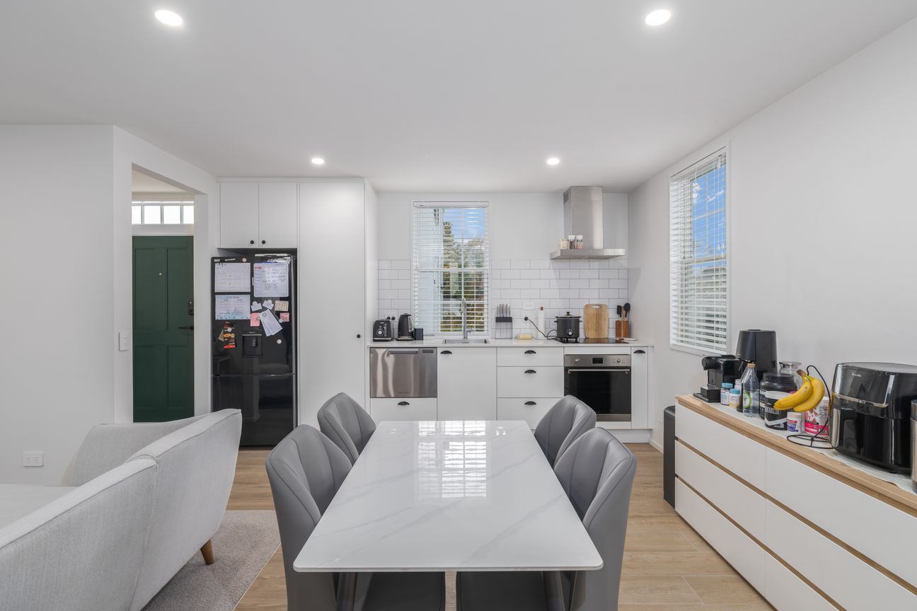 Value Buying, Owners Want It Sold - Vista 2
