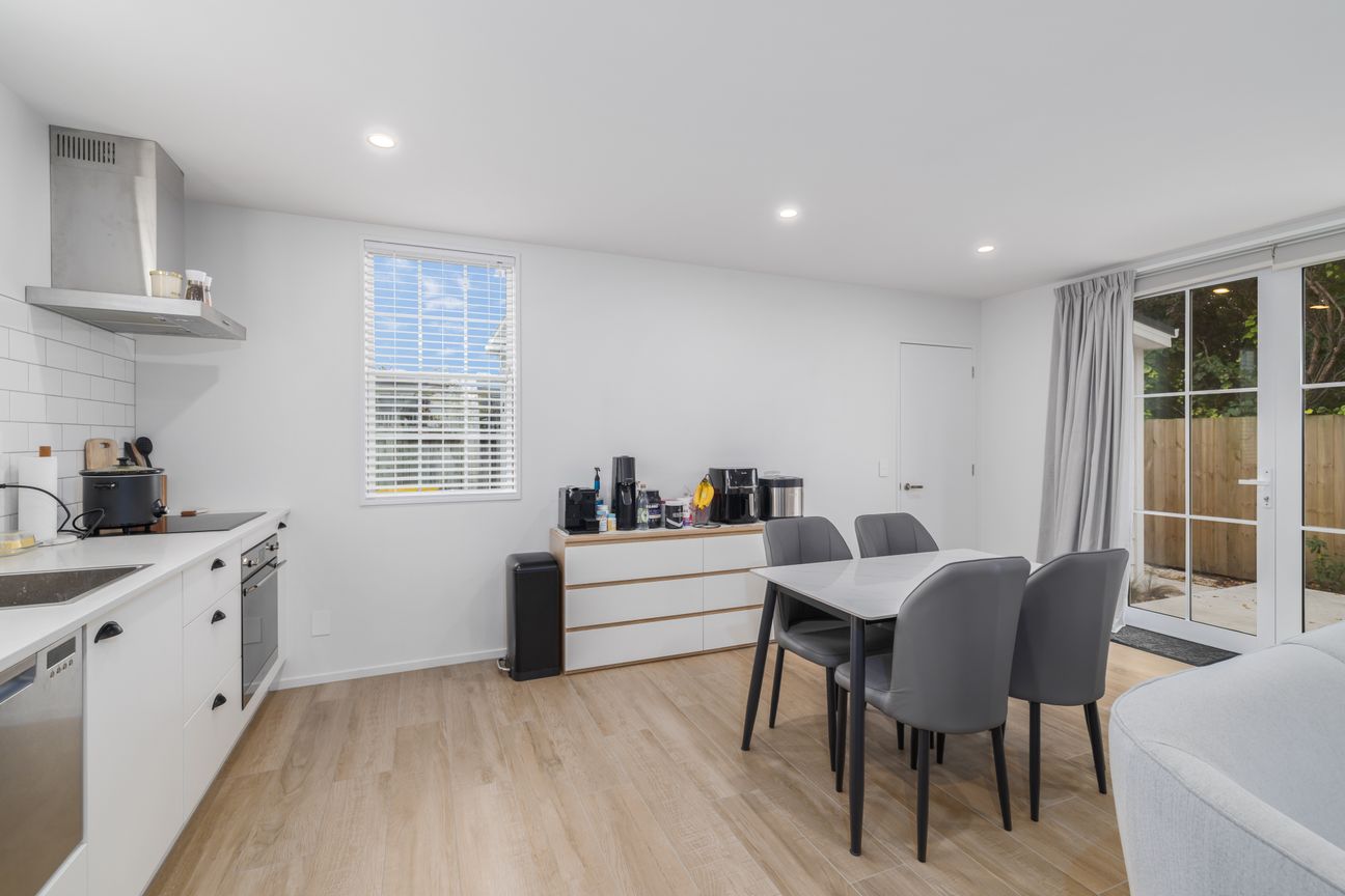 Value Buying, Owners Want It Sold - Vista 4