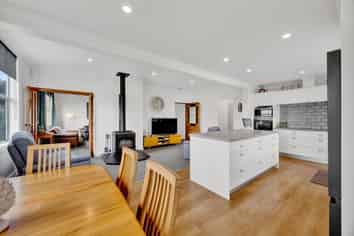 29 Hills Road, Stratford