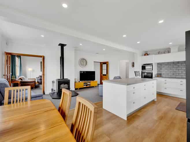 29 Hills Road, Stratford