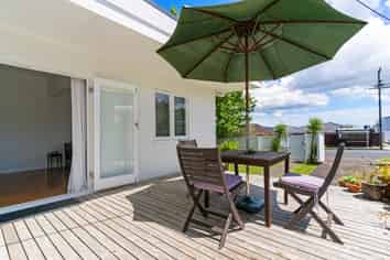 92 Astley Ave, New Lynn