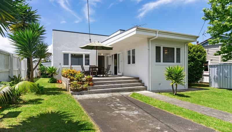 92 Astley Ave, New Lynn
