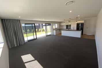 35 Silver Street, Lower Shotover