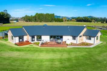 4 Wychwood Lane (off School Road South), North Taieri