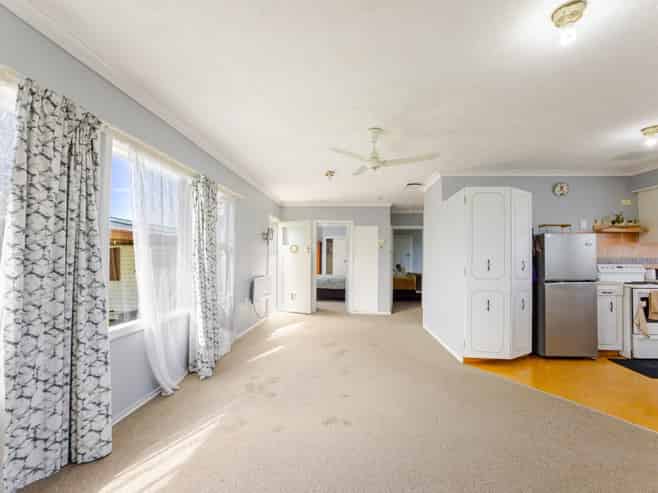 28 Wycliffe Street, Onekawa