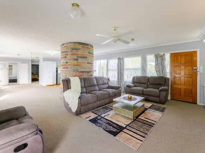28 Wycliffe Street, Onekawa