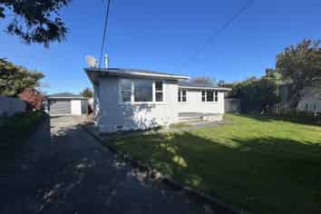 8 Jones Place, Masterton