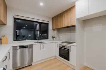 4/148 Blenheim Road, Riccarton
