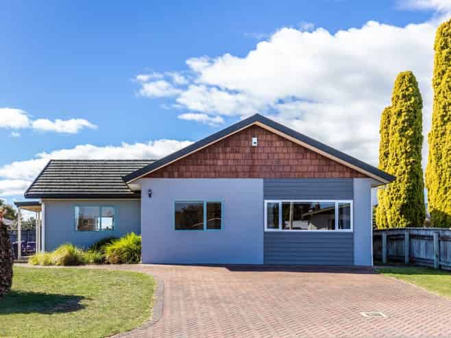 4 Aubrey Crescent, Rainbow Point