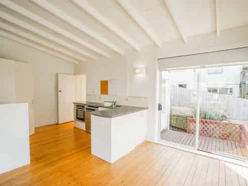 1/54 Evans Road, Weymouth