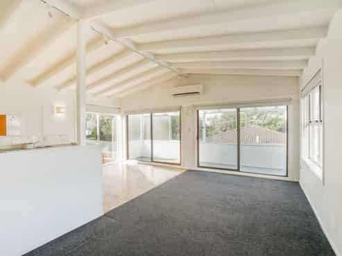1/54 Evans Road, Weymouth