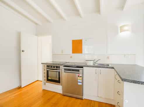 1/54 Evans Road, Weymouth