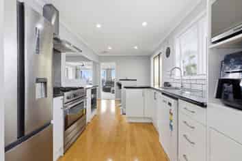 28 Alverstoke Road, Parkvale