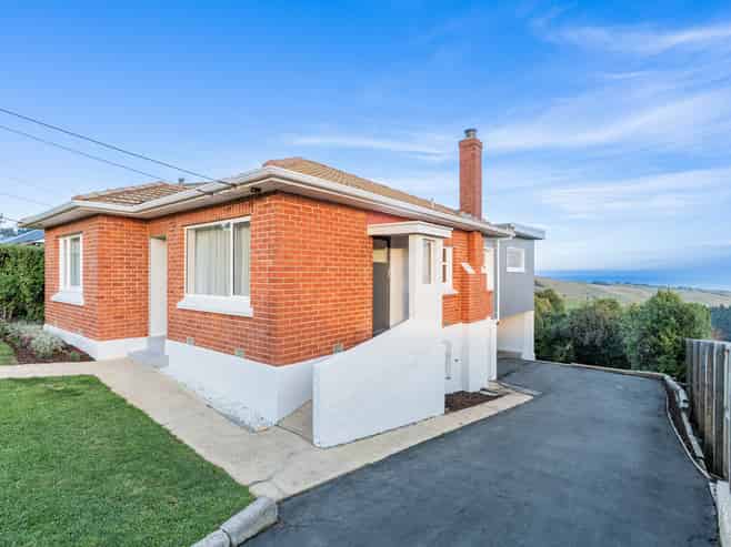 300 Highcliff Road, Shiel Hill