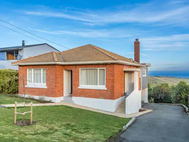 300 Highcliff Road, Shiel Hill