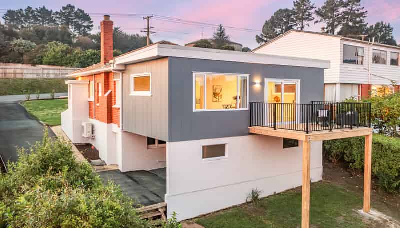 300 Highcliff Road, Shiel Hill