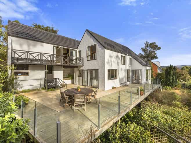 19 Coolock Crescent, Waverley