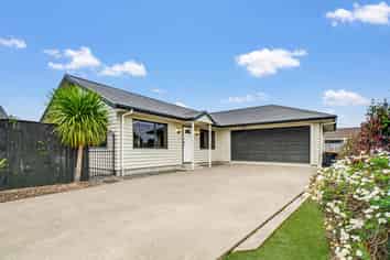 34 Dahlstrom Grove, Kelvin Grove