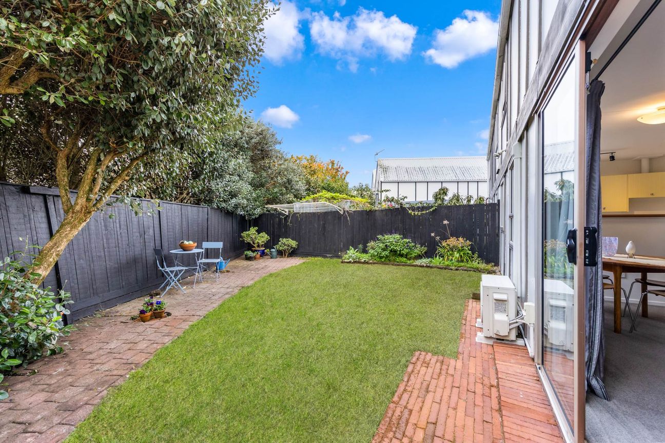 CV $810,000 Reduced to Sell $769,000 - Widok 2