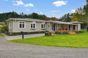 719 Rewatu Road, Poroporo