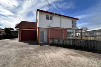 6B Howard Hunter Avenue, Saint Johns