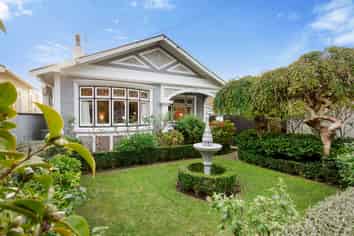 13 Mahoe Street, Eastbourne