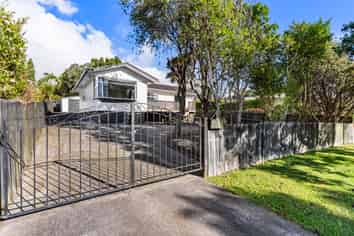 66 Cliff View Drive, Green Bay