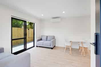 1/146 Old Farm Road, Hamilton East