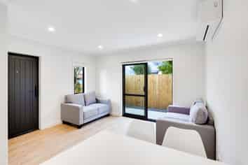 1/146 Old Farm Road, Hamilton East