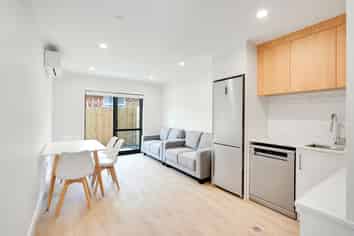 2/146 Old Farm Road, Hamilton East
