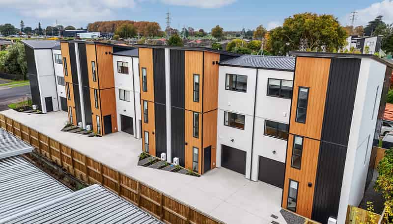 3/146 Old Farm Road, Hamilton East