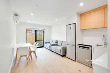 3/146 Old Farm Road, Hamilton East