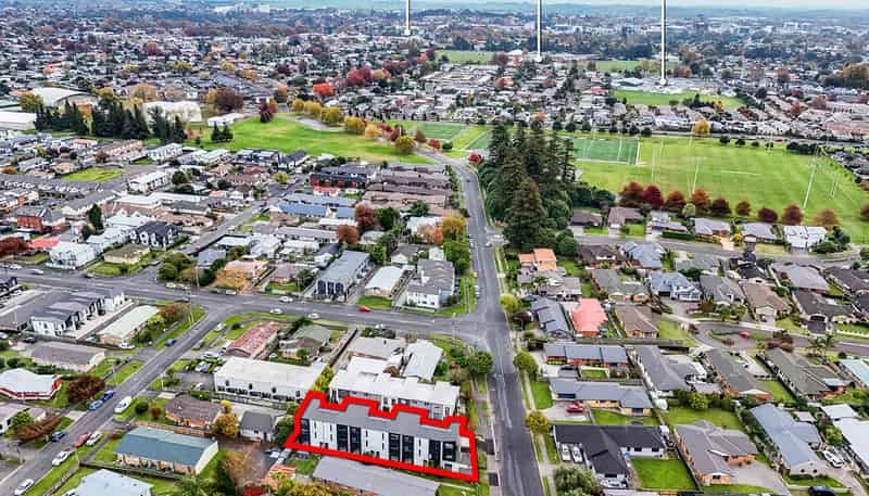 4/146 Old Farm Road, Hamilton East