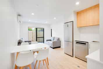 6/146 Old Farm Road, Hamilton East