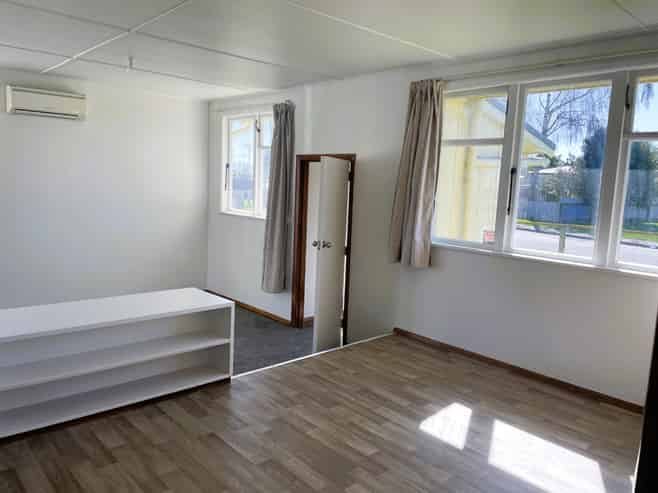 400 Kiwi Place, Camberley