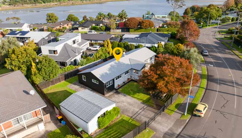 260 Levers Road, Matua