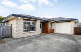 29B Horokiwi Road West, Newlands