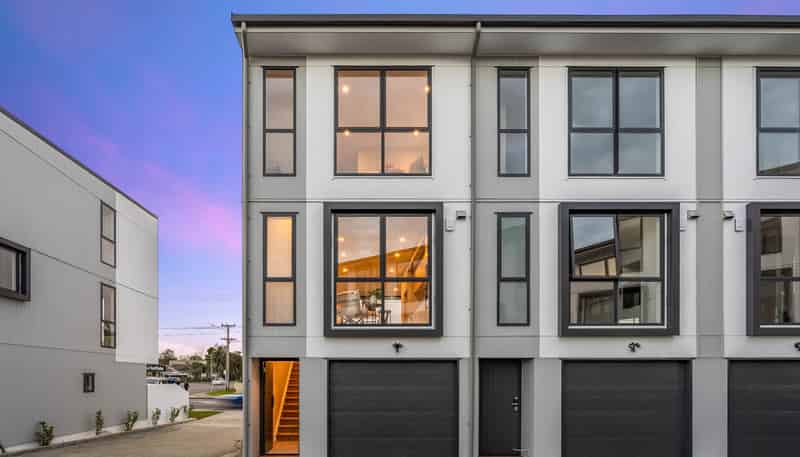 1/6 Ocean View Road, Northcote