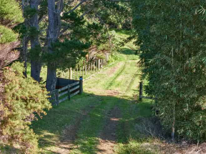 212C Whalers Road, Pukenui