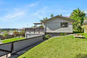2/65 Keegan Drive, Massey
