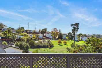 2/65 Keegan Drive, Massey