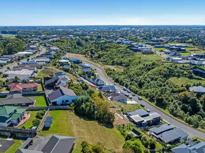 123 Ruapehu Drive, Fitzherbert