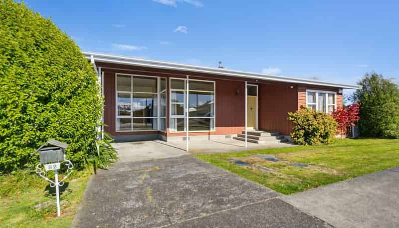82 Sherwill Street West, Feilding