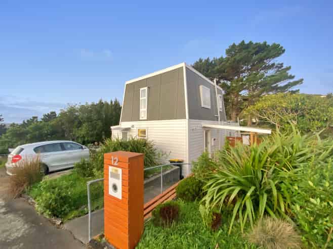12 Glen Alton Avenue, Paparangi