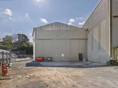 New 4 Year Lease - Dual Income