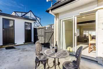 1/9 John Street, Trentham