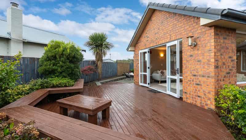 77 Victoria Road, Saint Kilda