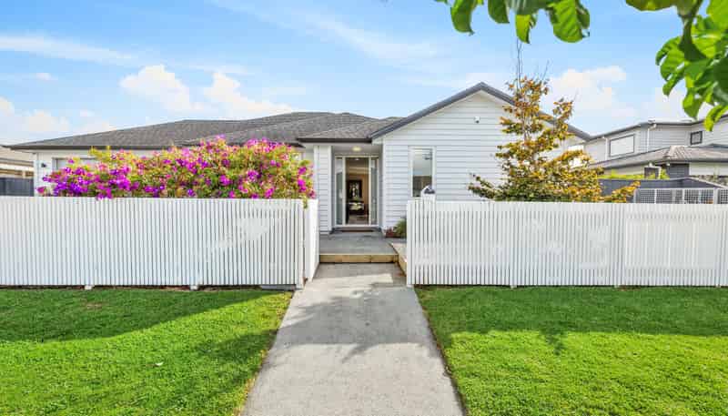 14 Aporo Drive, Kumeu