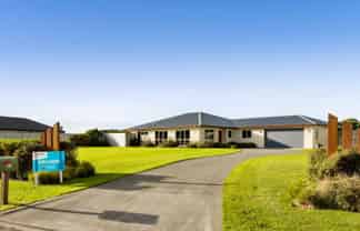 13 Denby Heights, Hawera